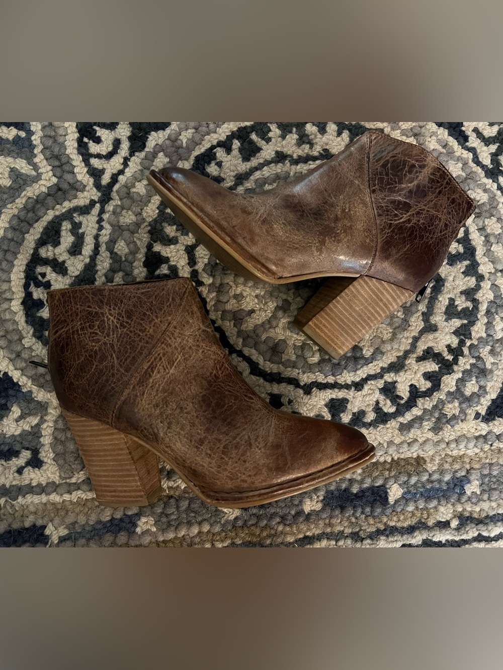 Diba True Distressed Leather boots size 6.5